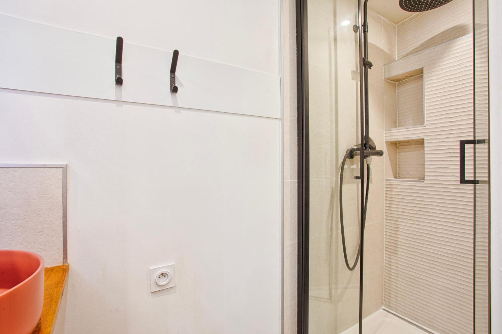 Appartement privé avec jacuzzi au coeur de Caen Exterior foto