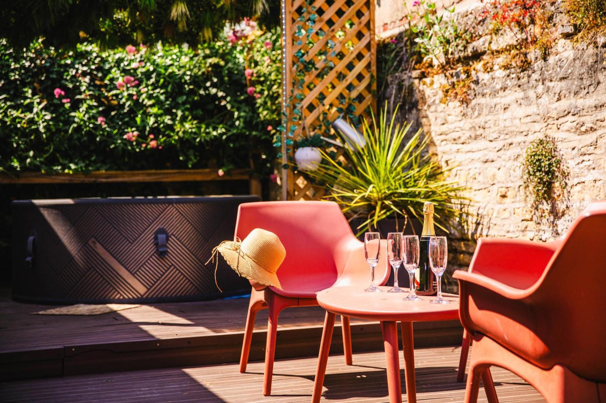 Appartement privé avec jacuzzi au coeur de Caen Exterior foto